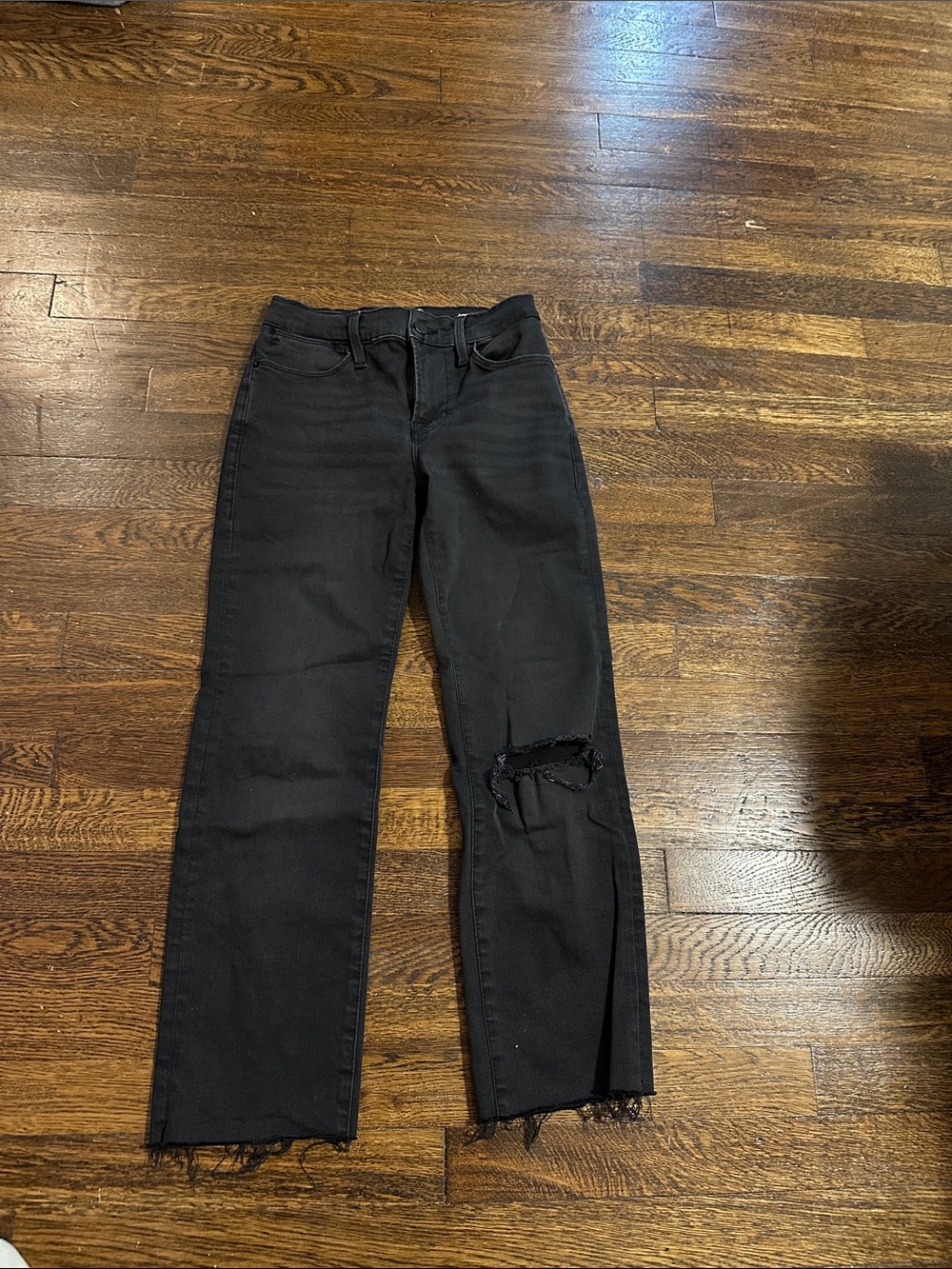 Frame Denim Black Straight-Leg Jeans with Distressed Knee and Raw Hem